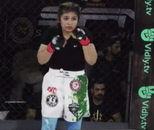 A Pakistani Female Lawyer is Encouraging Women to Pursue MMA