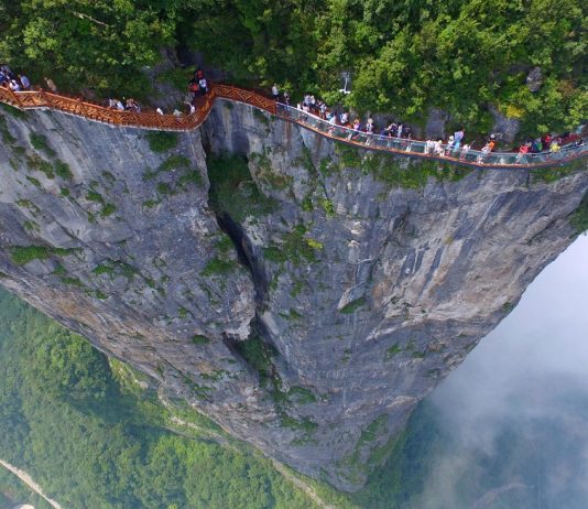 Top 10 Scariest Bridges in the World