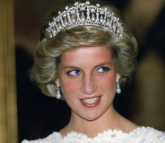 Some Iconic Rare Seen Photos of Princess Diana