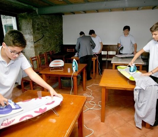 A School in Spain Teaches Boys Household Chores
