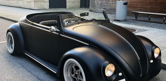 A Guy Transformed a 1961 VW Beetle Deluxe Into a Black Matte Roadster Guy Transformed A 1961 VW Beetle Deluxe Into a Black Matte Roadster
